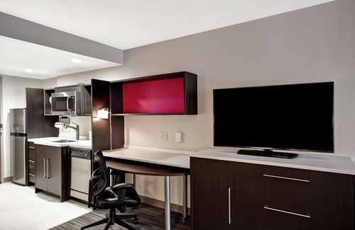 Walpole Hotel | Home2 Suites by Hilton Walpole Foxboro