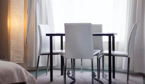 Southfield Bed & Breakfast | Home2Home-Rooms