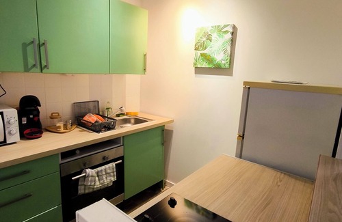 Vallauris Apartment | Home2Sea - Studio Cabin, Pool, Garden, 2 Adults + 3 Children