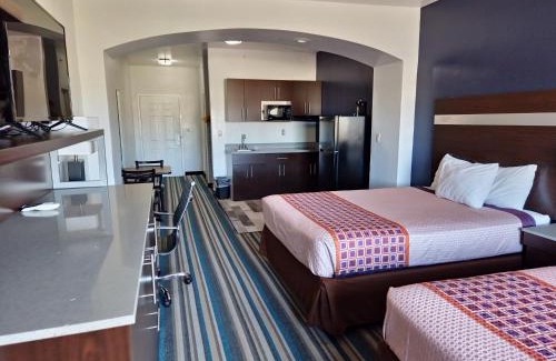 Oaks Historic District Hotel | HomeBridge Inn and Suites