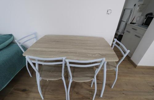Mittelschaeffolsheim Apartment | Homeday Studio 1 Strasbourg/Mittelschaeffolsheim