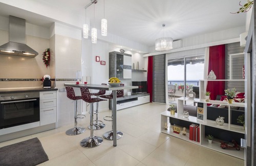 Bajamar Apartment | HomeForGuest BEAUTIFUL APARTMENT, SEA VIEWS, BBQ, GYM
