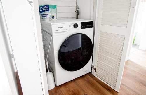 Altenessen Apartment | HOMEFY BRIGHT AND COZY HOLIDAY APARTMENT - washer & dryer - free parking