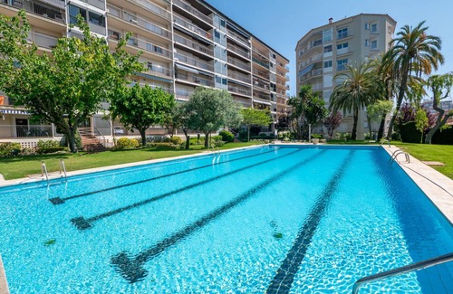 Calella Apartment | HomeHolidaysRentals Space - Costa Barcelona