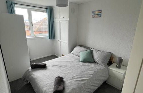 Peterhead Apartment | Homely 3 bed town centre flat