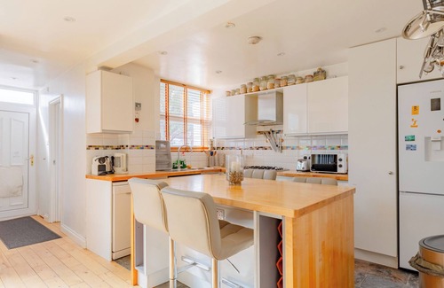 Battersea House | Homely 3BD House with Garden in Battersea