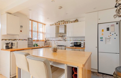 Battersea House | Homely 3BD House with Garden in Battersea