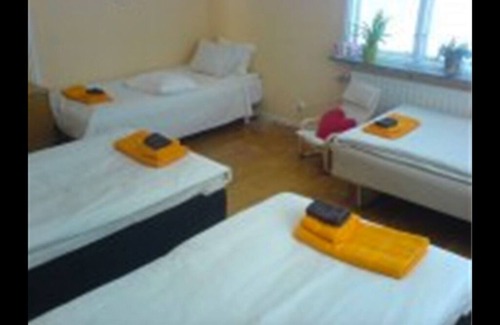 Vaxjo Bed & Breakfast | Homely and cozy rooms at Bed & Breakfast in quiet and charming neighborhood