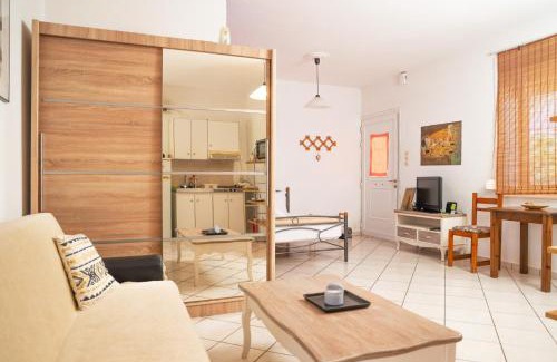 Vrontados Apartment | Homely Escape 2