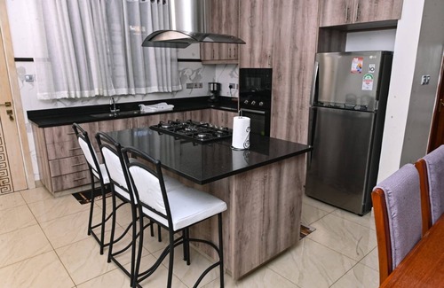 Nairobi Apartment | Homely executive 2-bedroom apartment with WiFi, fitness room and more in Nairobi