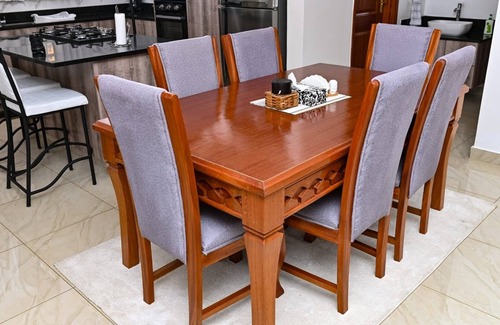 Nairobi Apartment | Homely executive 2-bedroom apartment with WiFi, fitness room and more in Nairobi