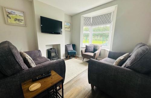 Gallt Y Foel House | Homely house at the foot of Snowdonia