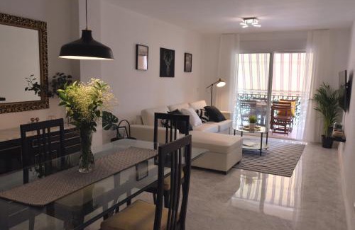 Poligono Alameda Apartment | Homely Málaga Don Cristian con Parking privado