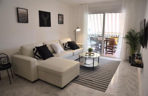 Poligono Alameda Apartment | Homely Málaga Don Cristian con Parking privado