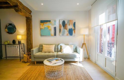 Santander Apartment | Homely Rooms
