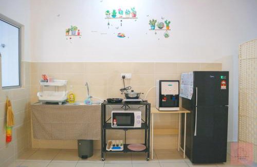Seremban House | Homely, Self Check-In, Wi-Fi, Guarded Community