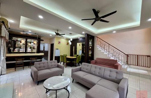 Seremban 2 House | Homely, Seremban 2, Spacious, Cozy, Quiet, WiFi, Guarded