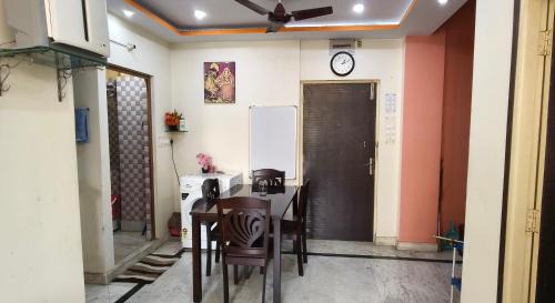 Mukundapur Apartment | Homely Stay