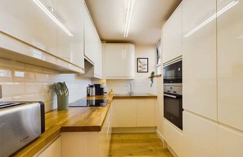 Covent Garden Apartment | Homely & Warm Apartment in Covent Garden