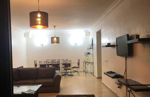 Ain Diab Apartment | Homerez - 100 m away from the beach! Appartement for 4 ppl. with shared pool