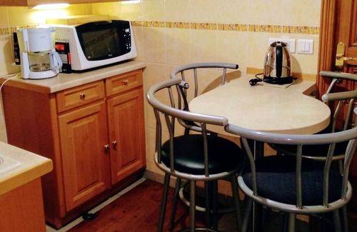 Alfortville Apartment | Homerez - Amazing apartement for 4 ppl. with garden and terrace at Alfortville