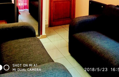 Alfortville Apartment | Homerez - Amazing appartement for 4 ppl. with garden and terrace at Alfortville