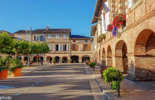 Lisle-sur-Tarn Apartment | Homerez - Amazing appartement for 6 ppl. at Lisle-sur-Tarn