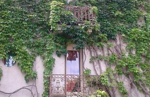 Neris-les-Bains Apartment | Homerez - Amazing studio for 2 ppl. with terrace at Néris-les-Bains