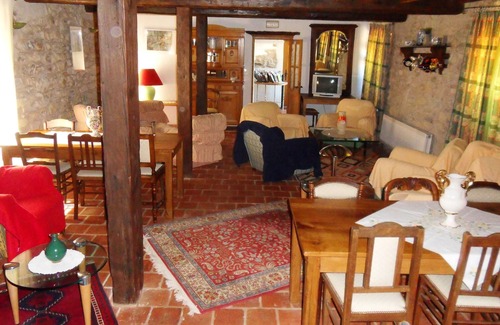 Saint-Alban-sous-Sampzon House | Homerez - Amazing house for 20 ppl. with shared pool and terrace at Grospierres