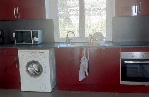 Sully House | Homerez - Amazing house for 6 ppl. with garden and terrace at Sully