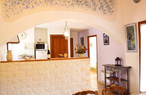 La Roche-sur-le-Buis Apartment | Homerez - Apartment for 6 people with shared pool, garden and terrace