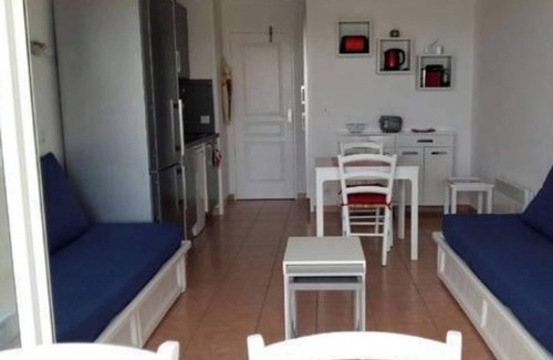 Six-Fours-les-Plages Apartment | Homerez - Apt near beach and pool