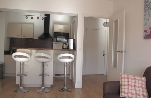 Cap-d'Antibes Apartment | Homerez - Apartment in Antibes