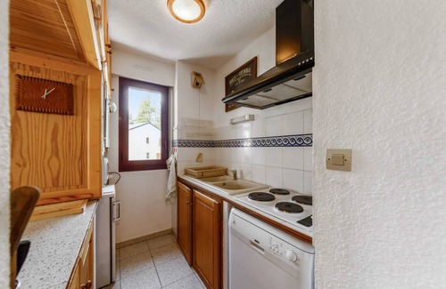Superbolquere Apartment | Homerez - Apartment in Bolquère, mountain view