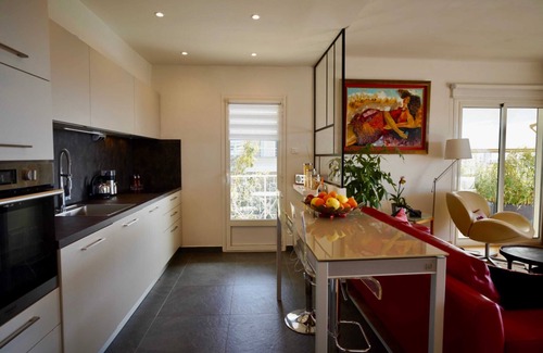 Cannes Apartment | Homerez - Apartment in Cannes, terrace, fireplace