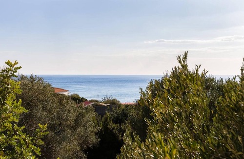 Marina di Pisciotta Apartment | Homerez - Apartment in Pisciotta