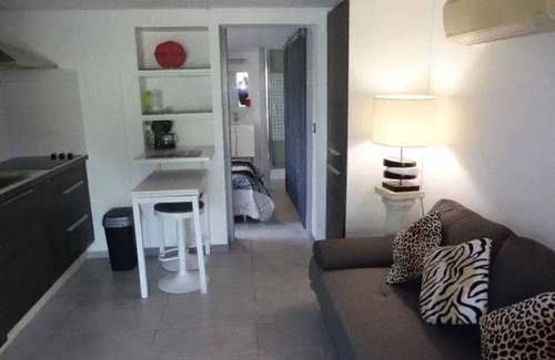 Latresne Apartment | Homerez - Apartment in Latresne with Terrace