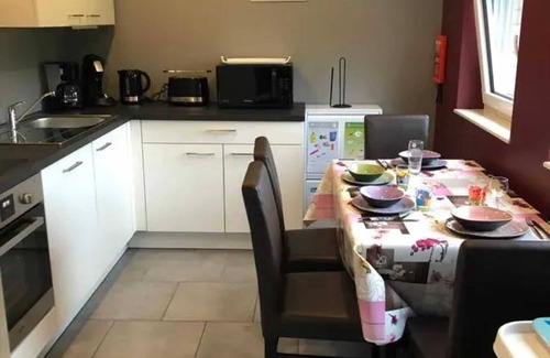 Walk Apartment | Homerez - Apartment in Waimes.
