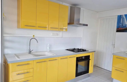 Le Francois Apartment | Homerez - Apartment Le François