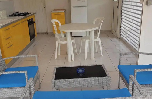 Le Francois Apartment | Homerez - Apartment Le François