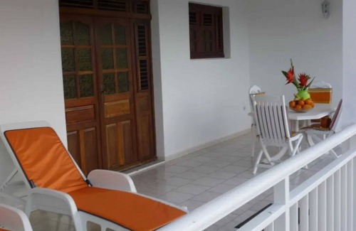 Saint-Esprit Apartment | Homerez - Apartment Saint-Esprit