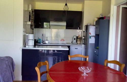Carentan Apartment | Homerez - Appartement for 4 ppl. with garden and terrace at Carentan les Marais