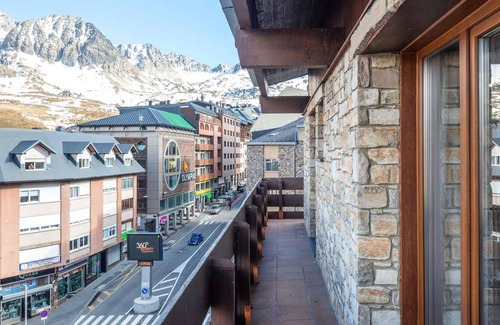 Pas de la Casa Apartment | Homerez - Appartement 200 m away from the slopes for 6 ppl. at Pas de la Casa