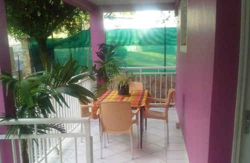 Sainte-Marie Apartment | Homerez - Appartement for 4 ppl. with garden and terrace at Sainte-Marie