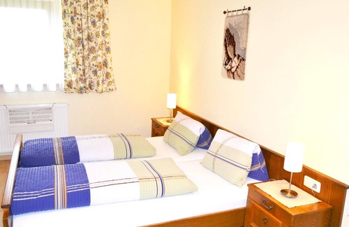 Strassen Apartment | Homerez - Appartement 5 km away from the slopes for 4 ppl. with shared pool
