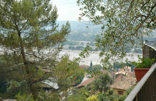 Castagniers Apartment | Homerez - Appartement 15 km away from the beach for 4 ppl. with shared pool