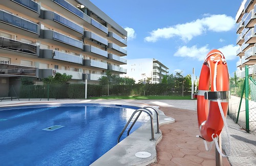 La Pineda Apartment | Homerez - Apt. near Platja de la Pineda