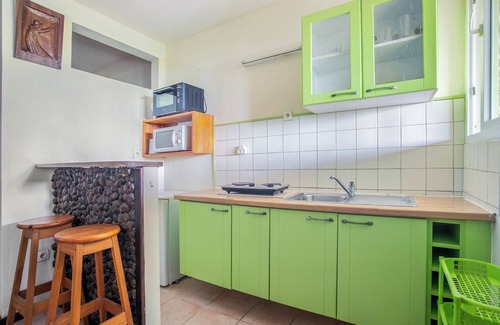 Le Robert Apartment | Homerez - Apt Sea View - Le Robert