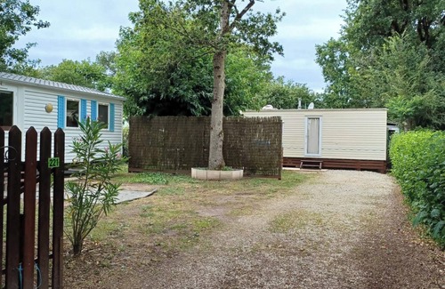 La Cotiniere House | Homerez - Bungalow in Saint-Pierre-d'Oléron