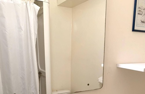 Neris-les-Bains Apartment | Homerez - Beautiful apartement for 2 ppl. with balcony at Néris-les-Bains